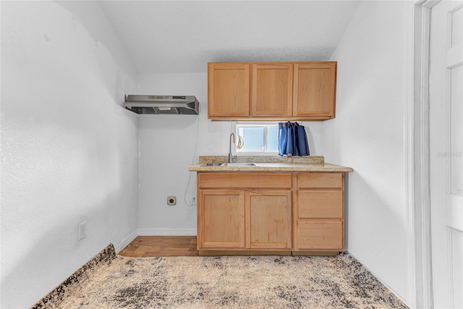 Image 22 of 23 For 2121 Woodland Drive