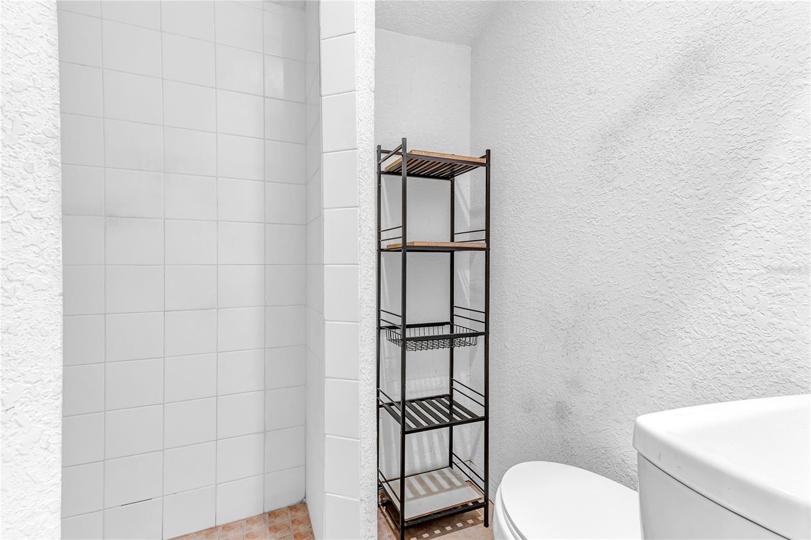 Image 23 of 23 For 2121 Woodland Drive