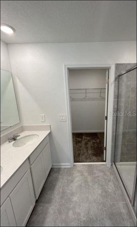 Image 11 of 22 For 323 Heroic Road