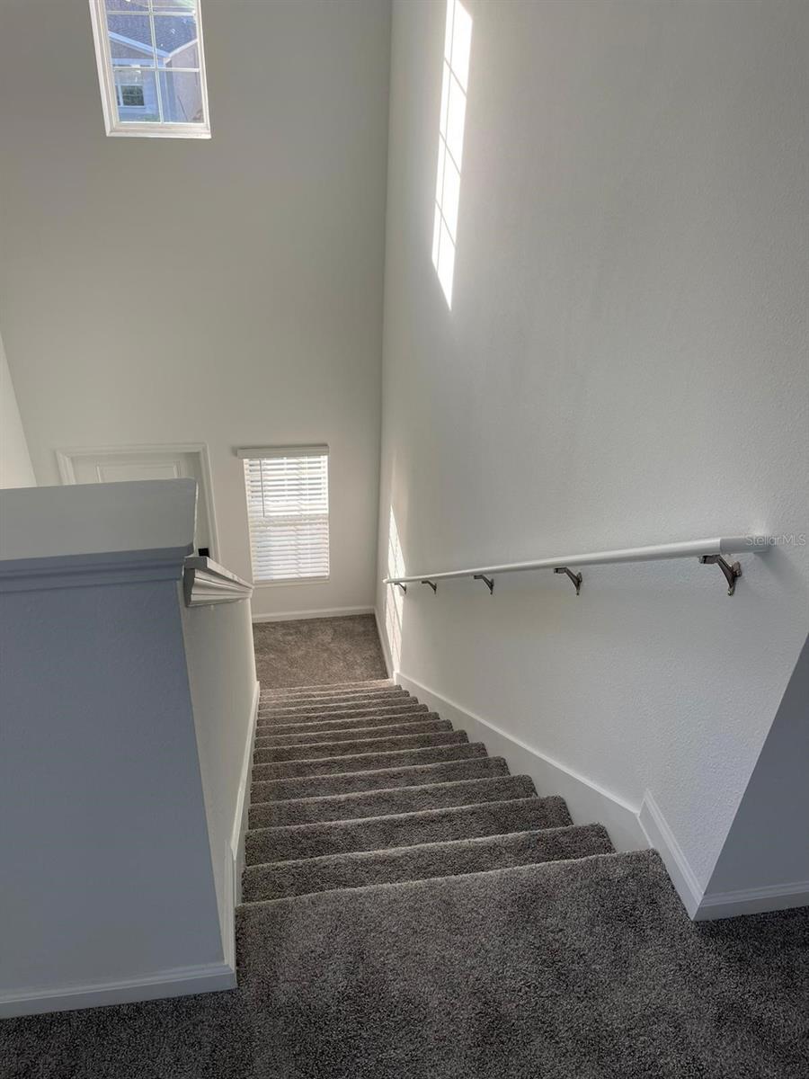 Image 6 of 22 For 323 Heroic Road