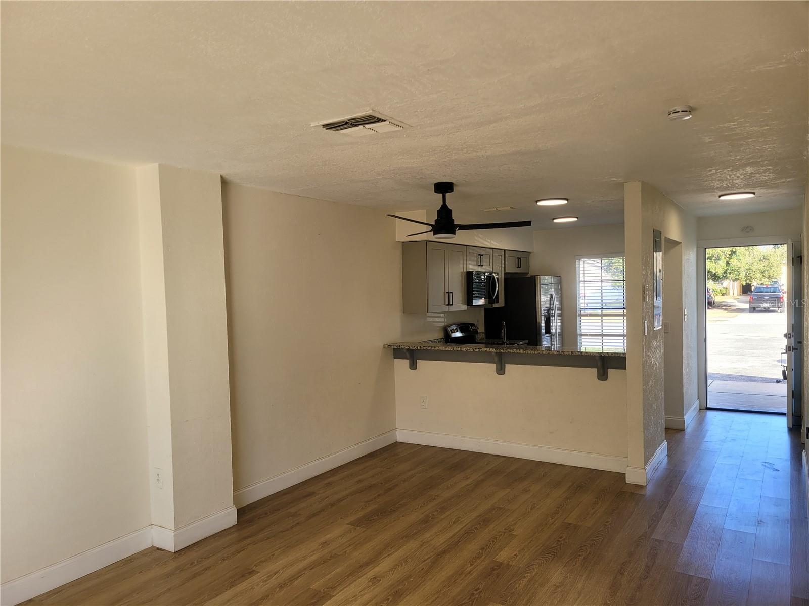 Image 11 of 46 For 1236 Dovehill Drive 1244