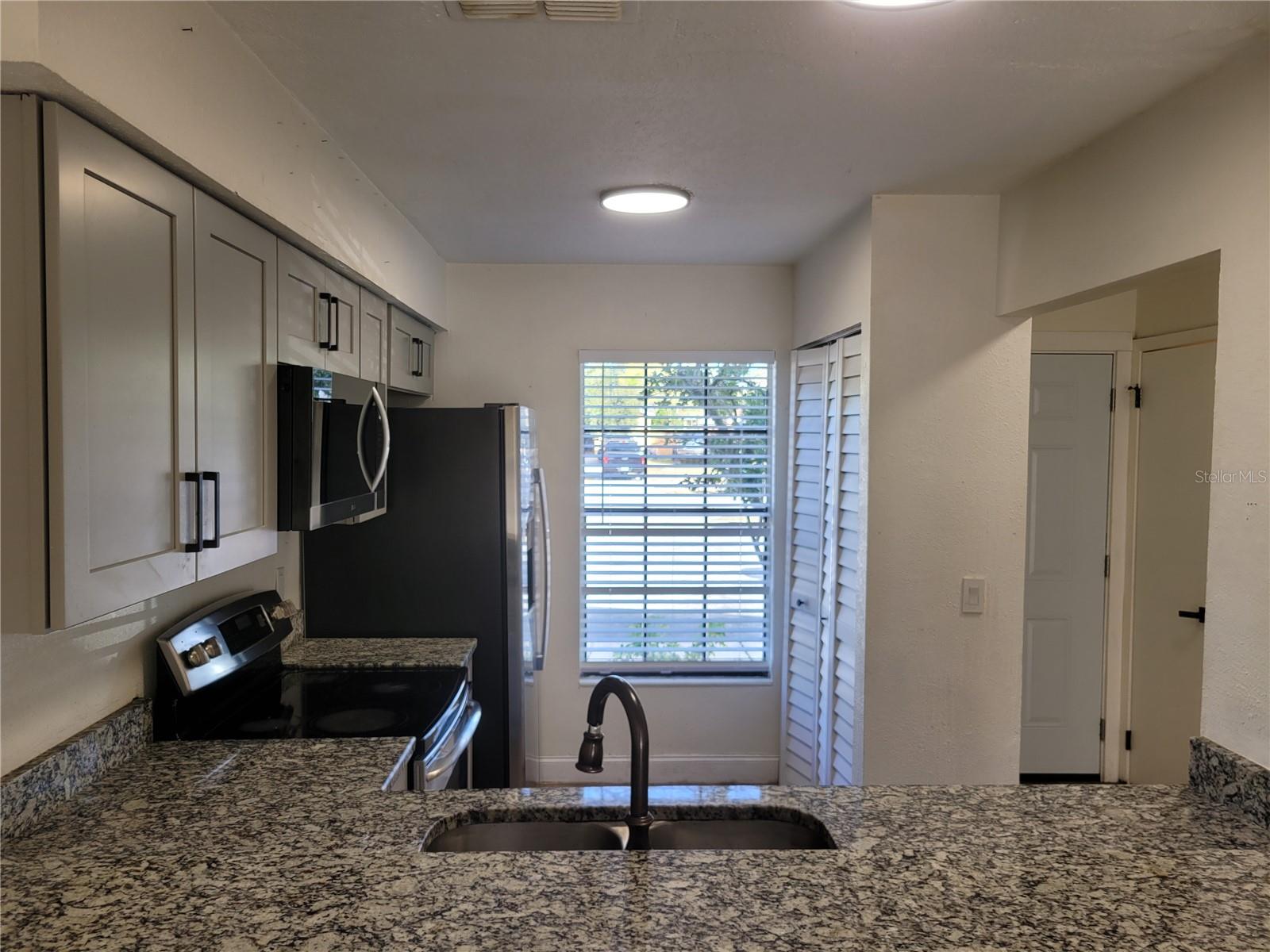 Image 13 of 46 For 1236 Dovehill Drive 1244