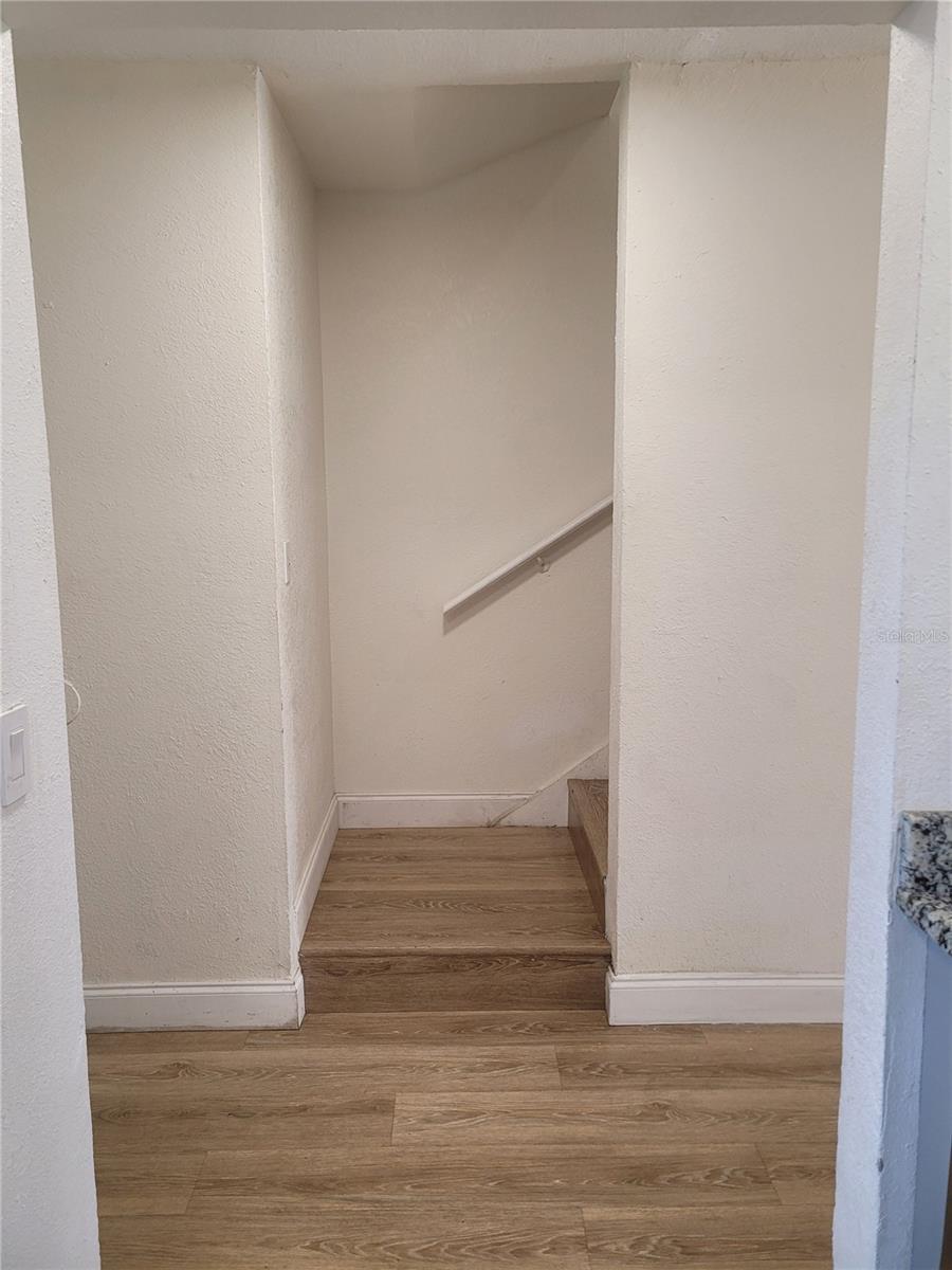 Image 18 of 46 For 1236 Dovehill Drive 1244