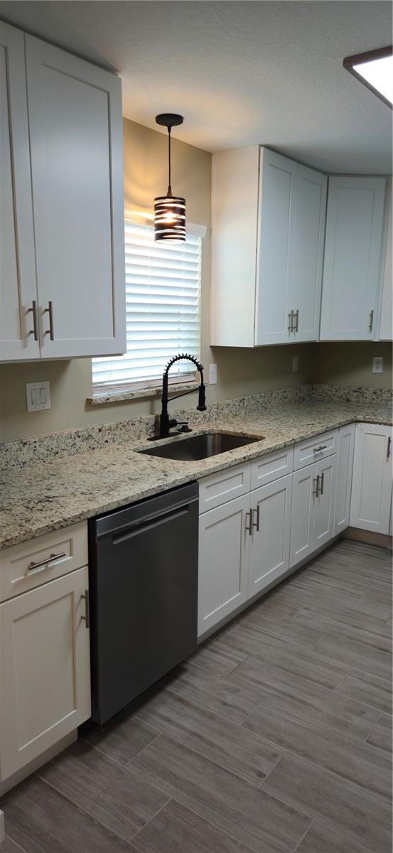 Image 6 of 17 For 755 Bloxam Avenue