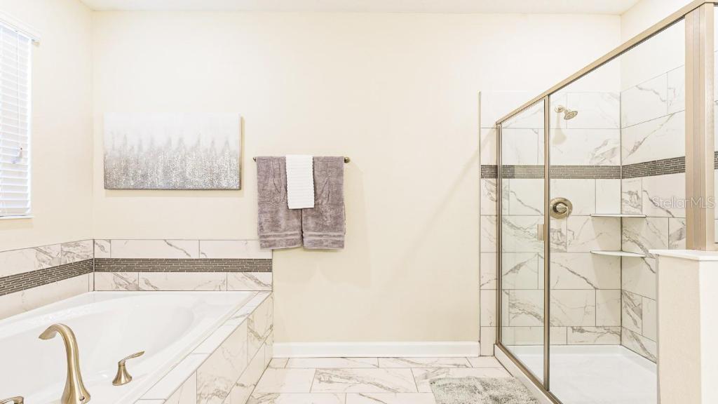 Image 11 of 42 For 1564 Maidstone Court