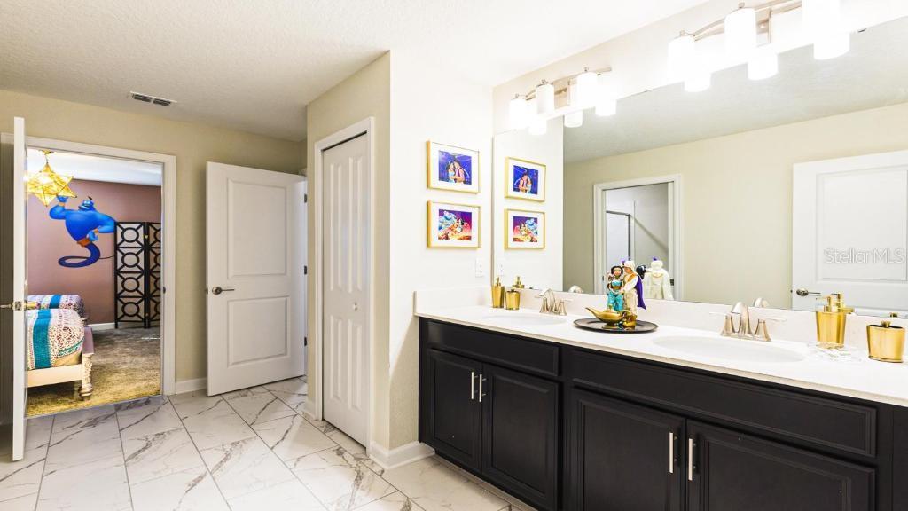 Image 21 of 42 For 1564 Maidstone Court