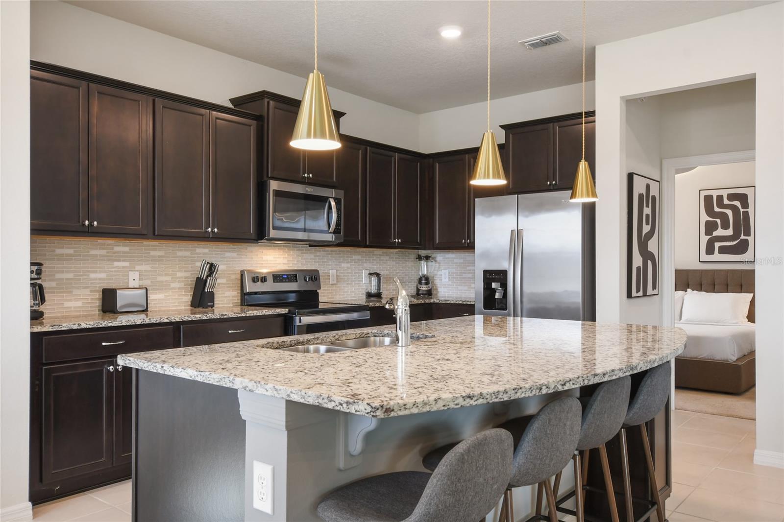 Image 10 of 43 For 1180 Aloha Boulevard