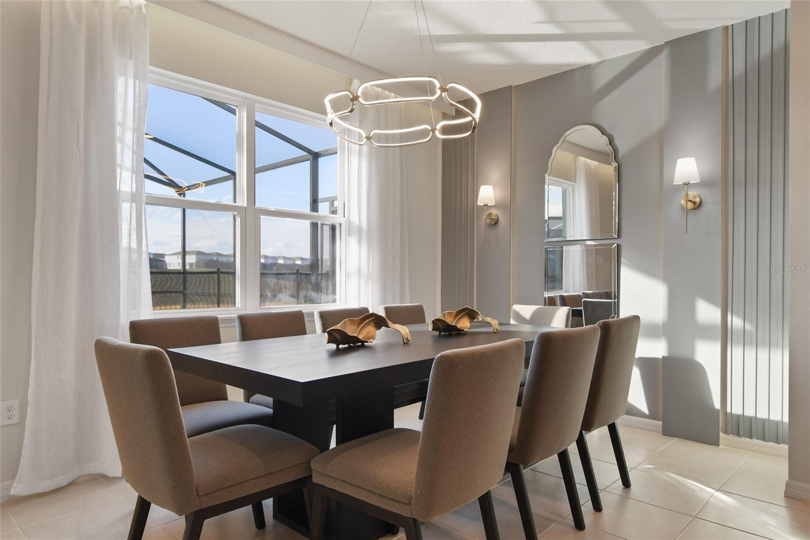 Image 16 of 43 For 1180 Aloha Boulevard