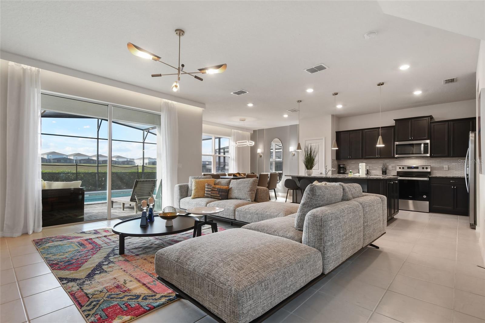 Image 3 of 43 For 1180 Aloha Boulevard