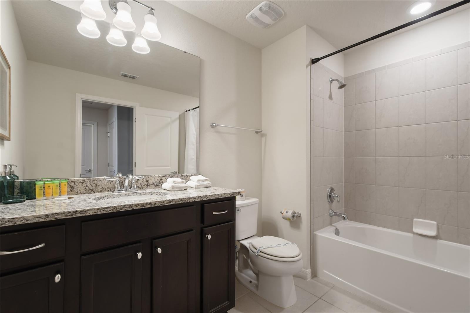 Image 30 of 43 For 1180 Aloha Boulevard