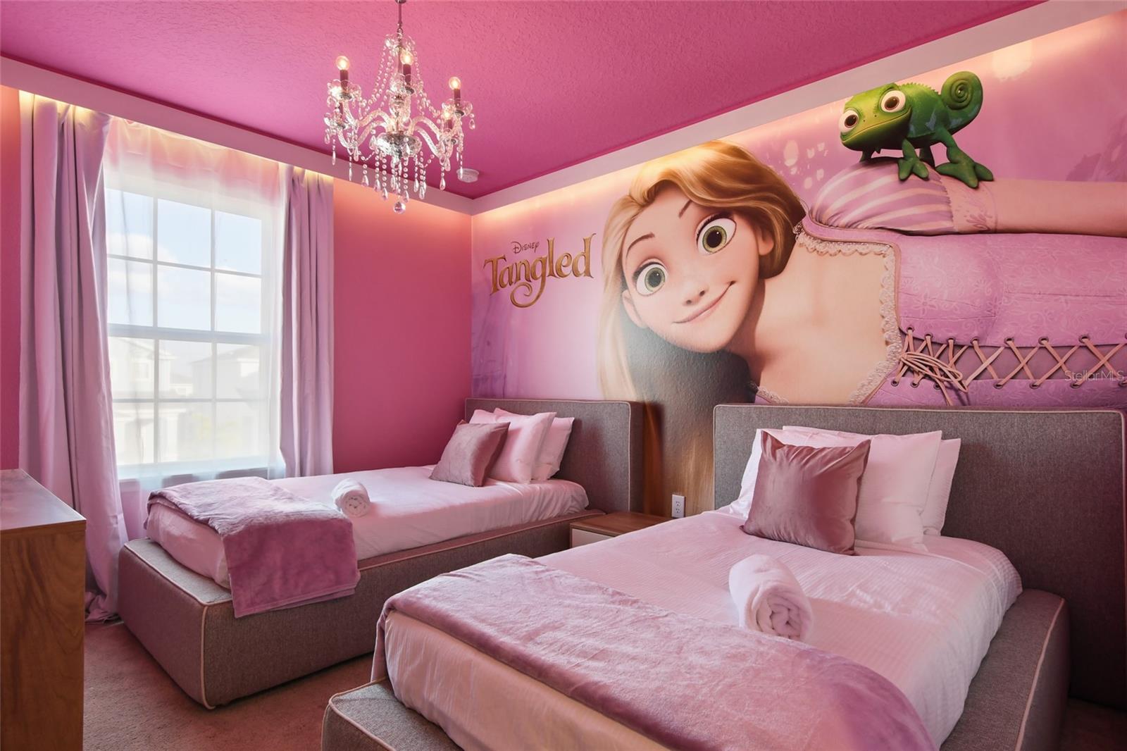 Image 32 of 43 For 1180 Aloha Boulevard