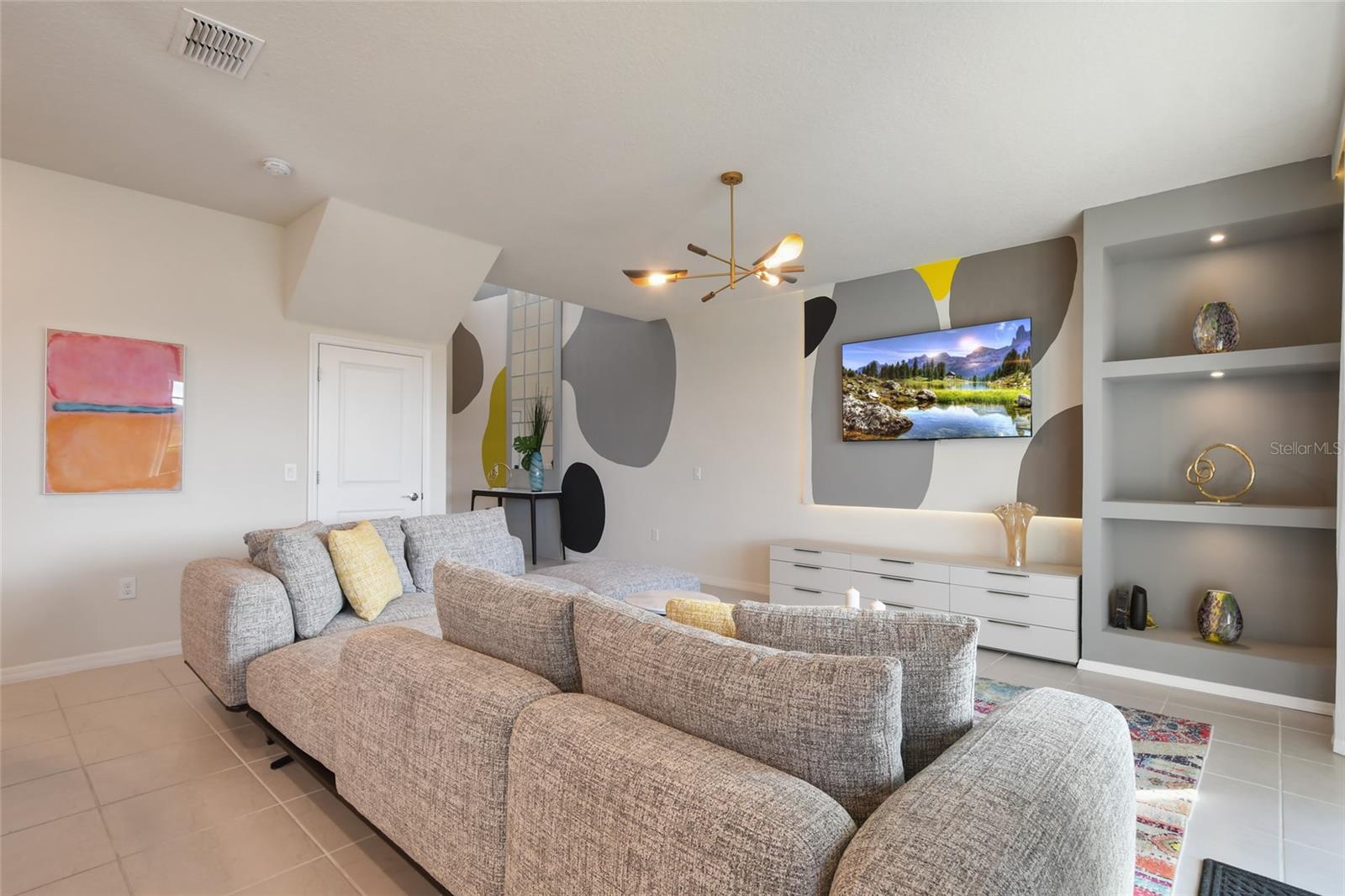 Image 7 of 43 For 1180 Aloha Boulevard