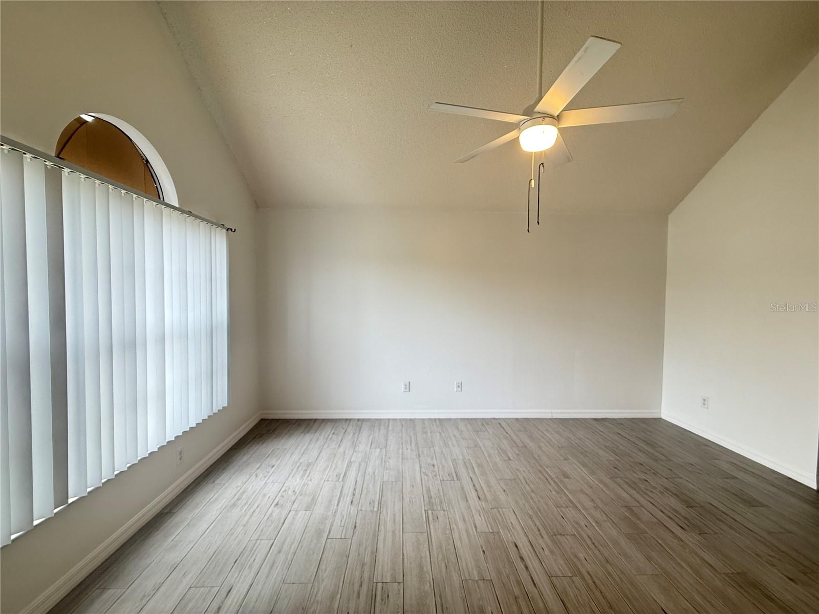 Image 12 of 25 For 3718 Linsbury Street