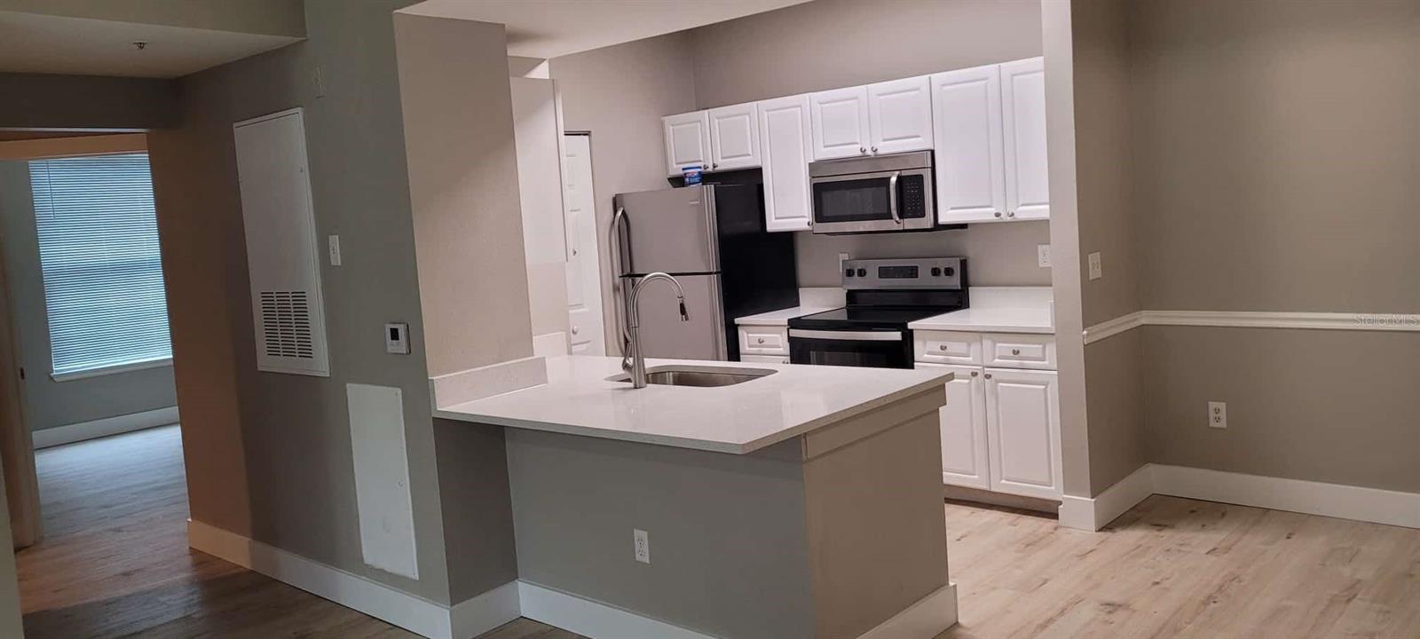 Image 2 of 9 For 14353 Fredricksburg Drive 901