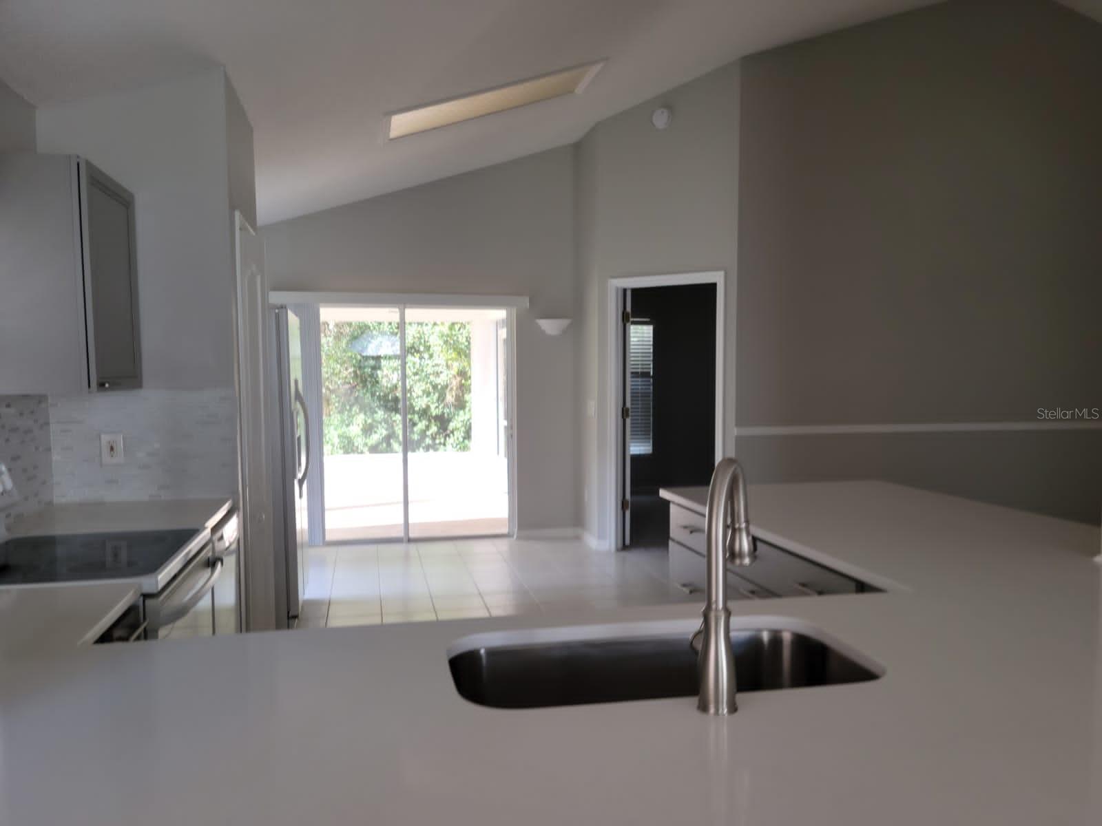 Image 6 of 19 For 938 Jadestone Circle