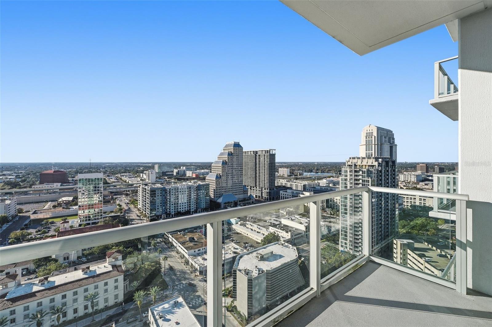 Image 35 of 46 For 150 Robinson Street 2406