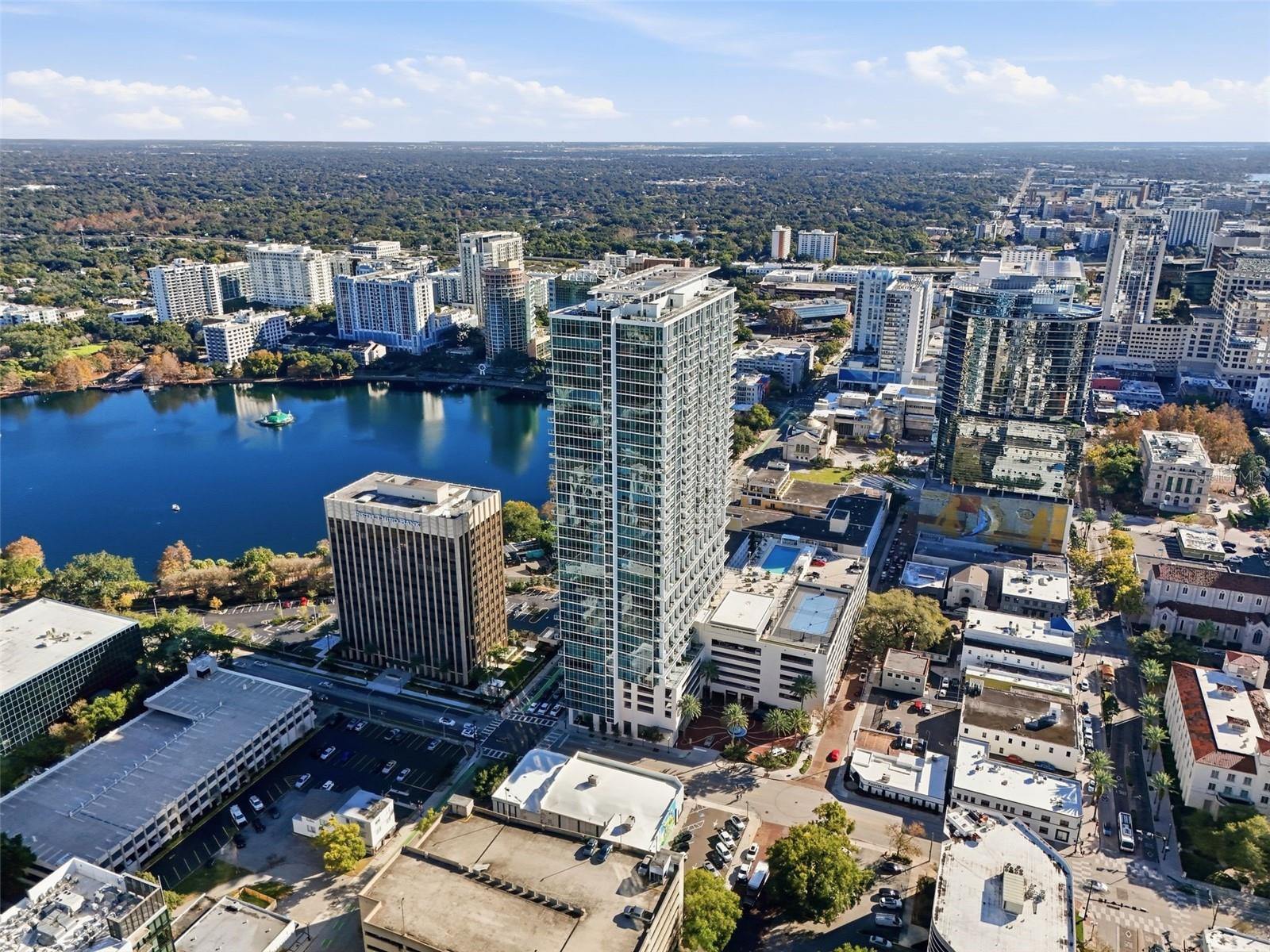 Image 5 of 46 For 150 Robinson Street 2406