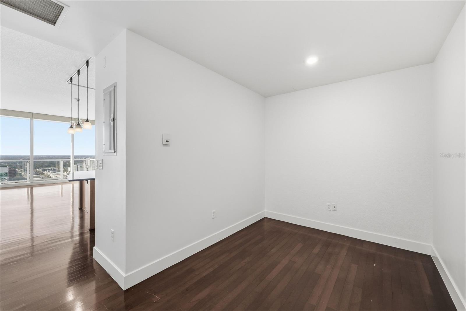 Image 9 of 46 For 150 Robinson Street 2406