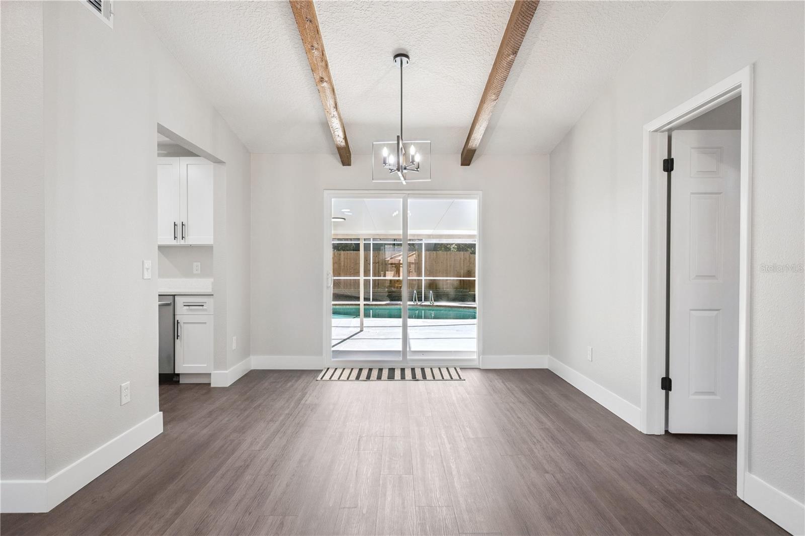 Image 10 of 40 For 344 Ridgewood Street