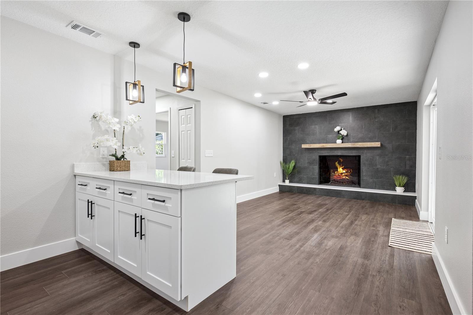 Image 16 of 40 For 344 Ridgewood Street