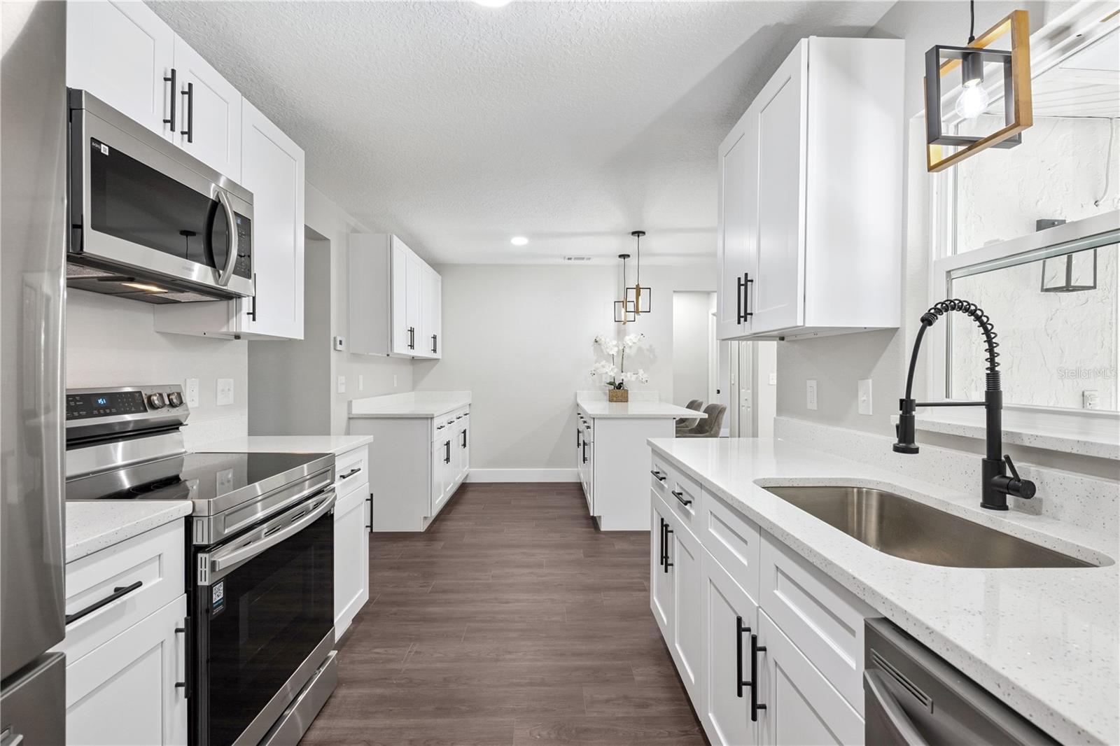 Image 19 of 40 For 344 Ridgewood Street