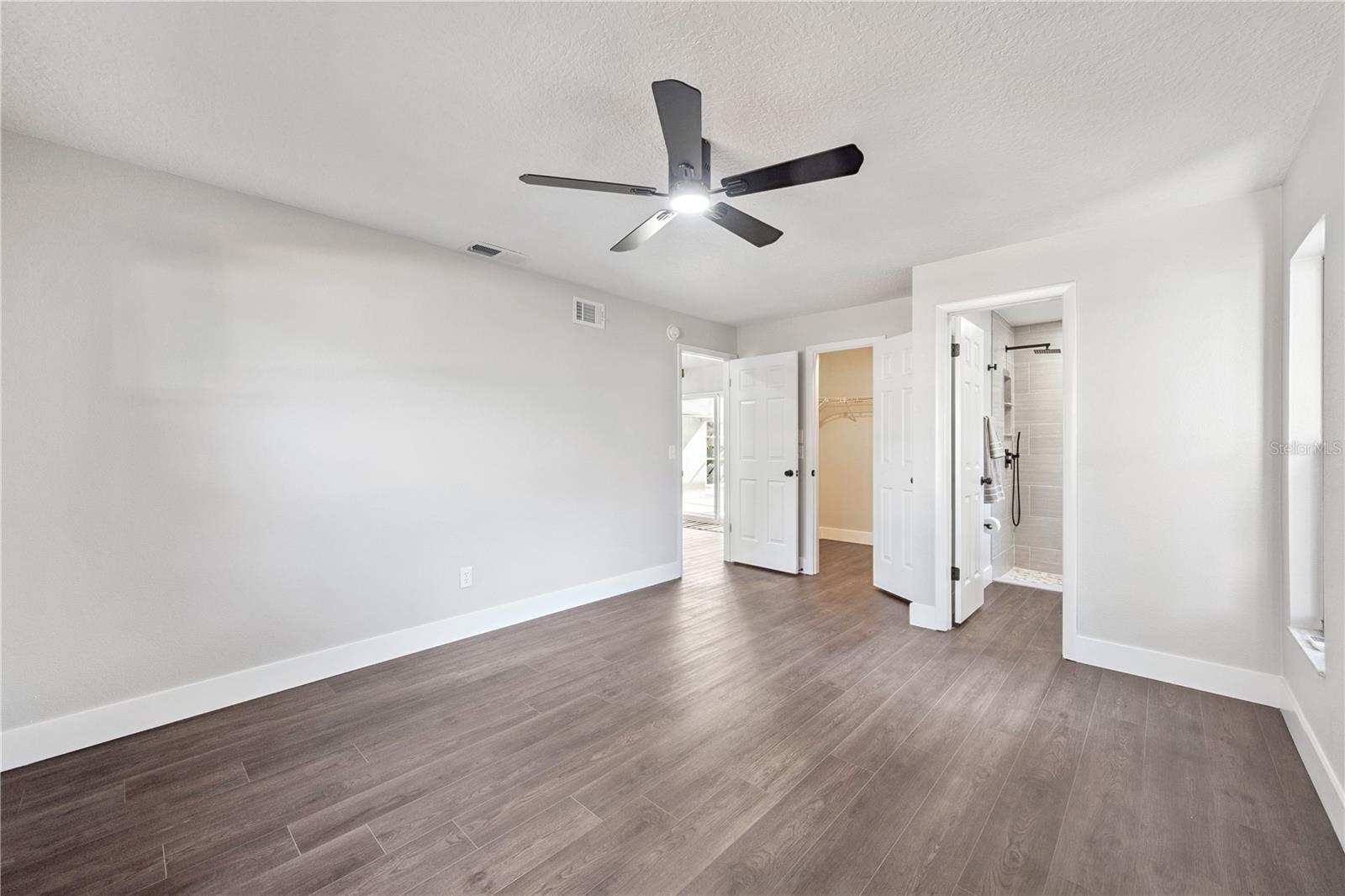 Image 22 of 40 For 344 Ridgewood Street