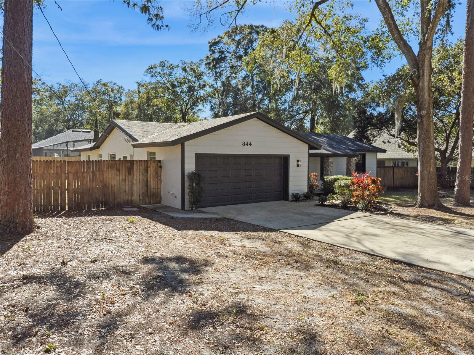 Image 3 of 40 For 344 Ridgewood Street