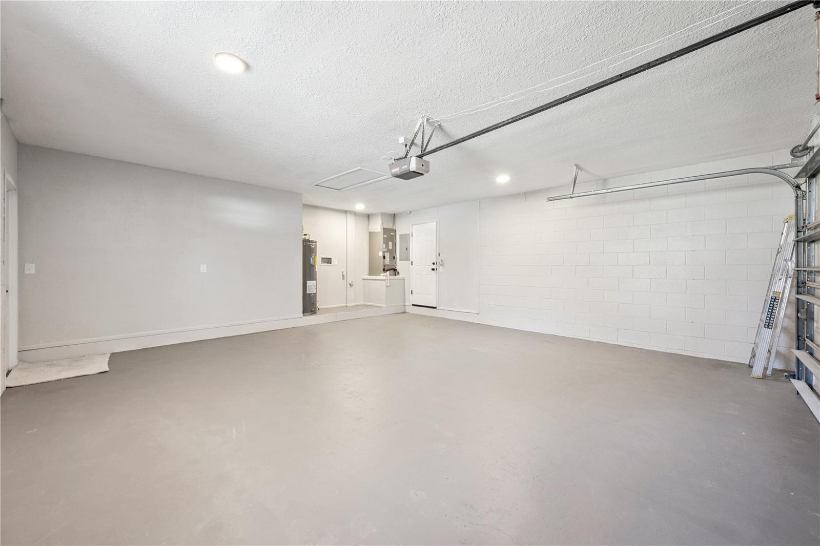 Image 30 of 40 For 344 Ridgewood Street