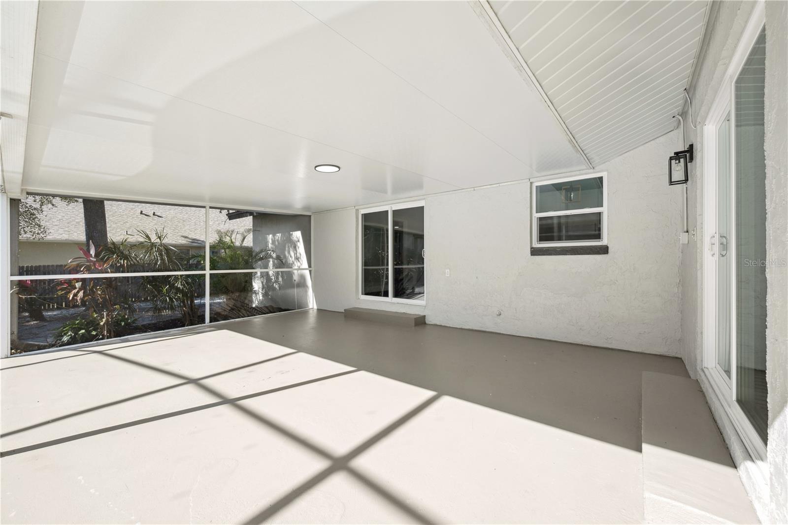 Image 32 of 40 For 344 Ridgewood Street