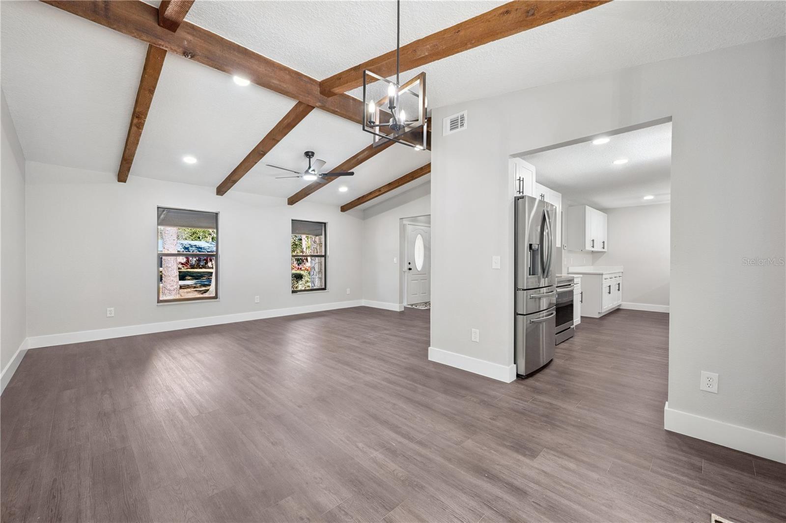 Image 8 of 40 For 344 Ridgewood Street