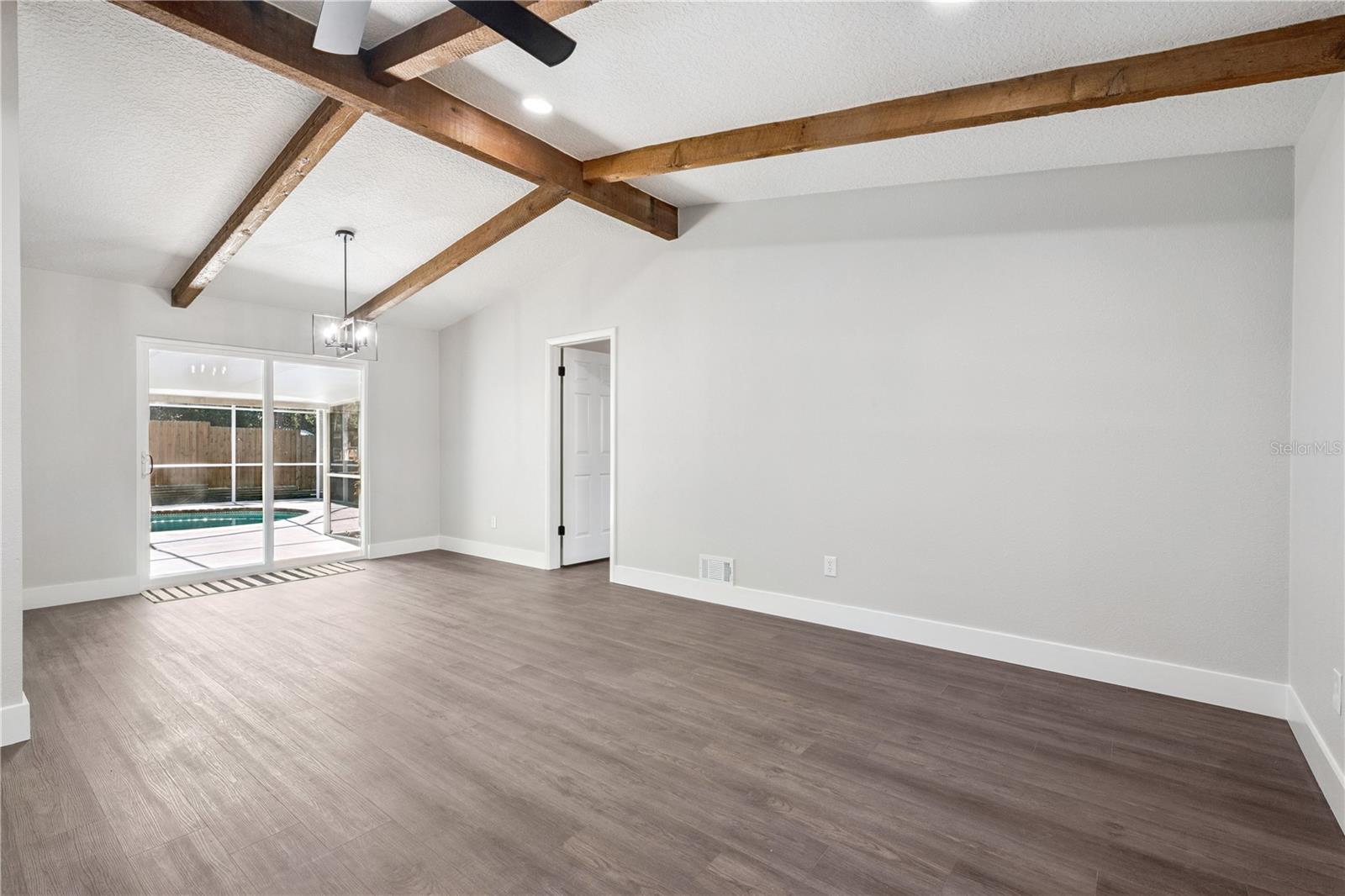 Image 9 of 40 For 344 Ridgewood Street