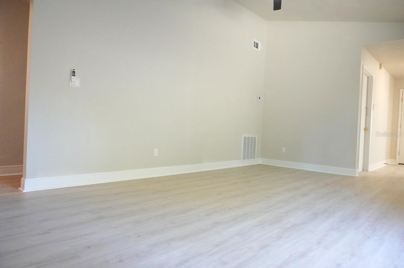 Image 12 of 35 For 7811 Bay Cedar Drive