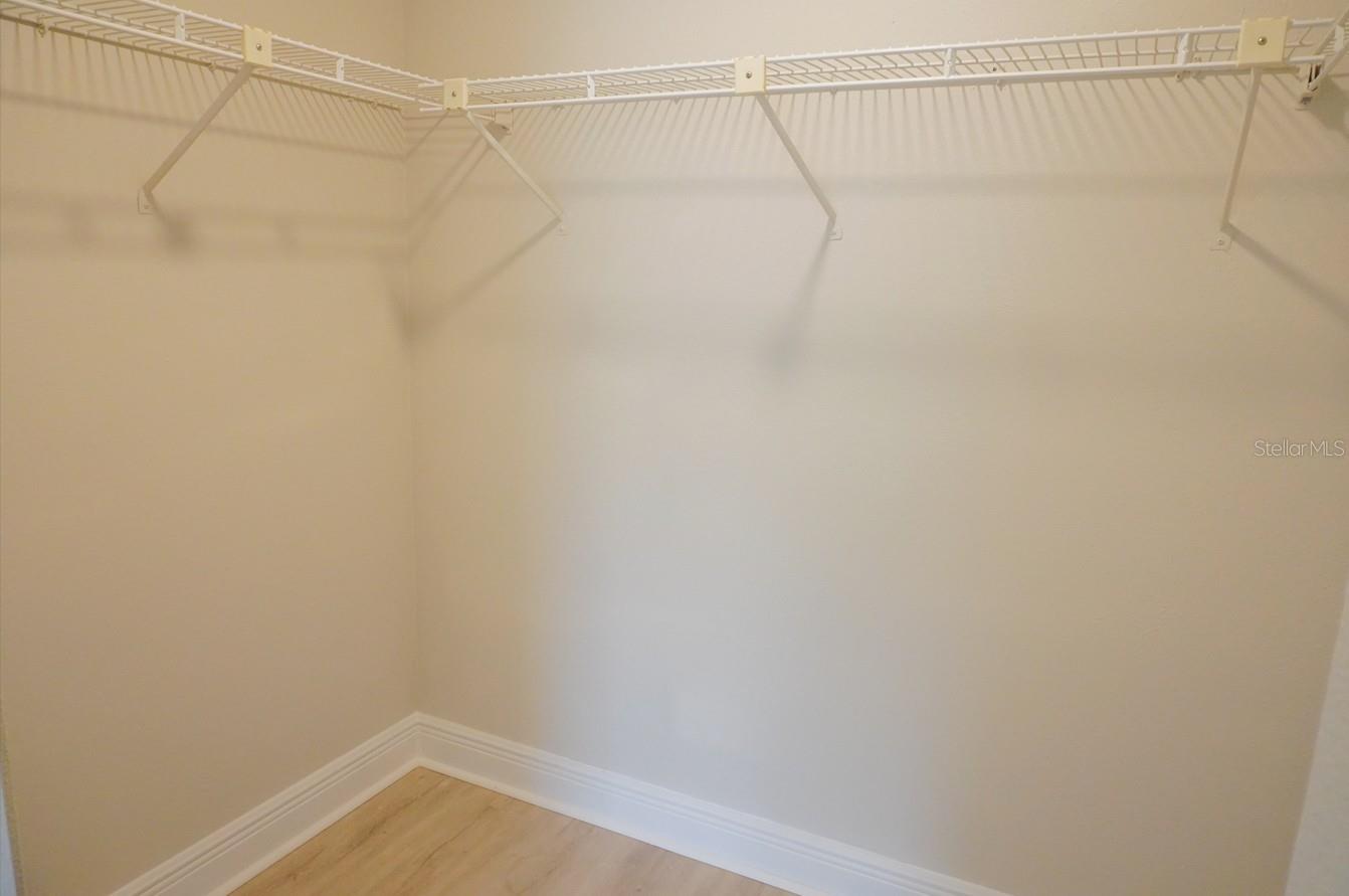 Image 27 of 35 For 7811 Bay Cedar Drive