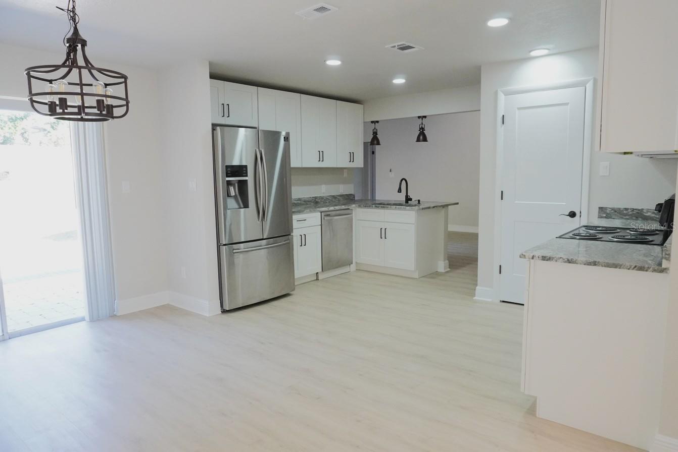 Image 3 of 35 For 7811 Bay Cedar Drive