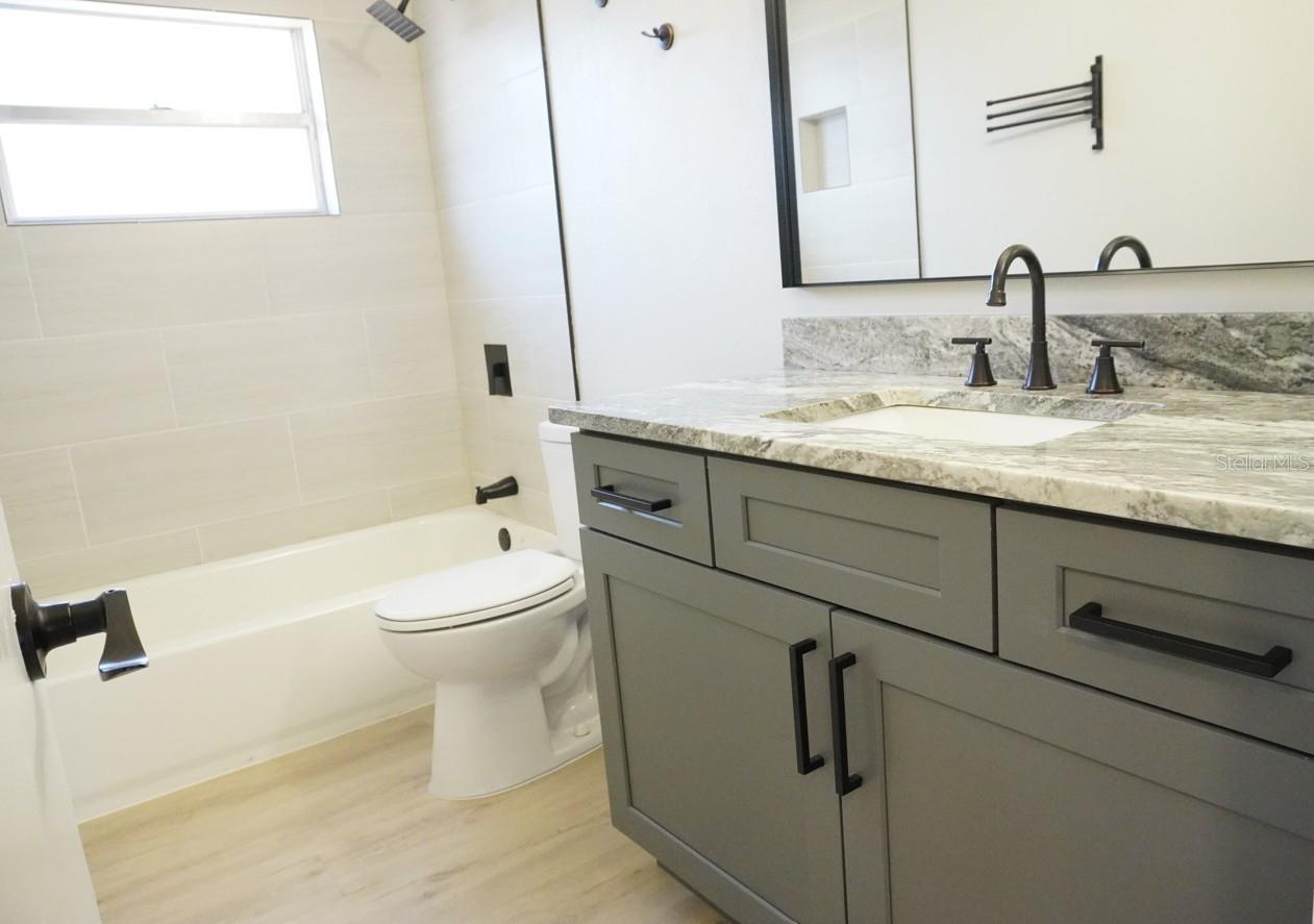 Image 31 of 35 For 7811 Bay Cedar Drive