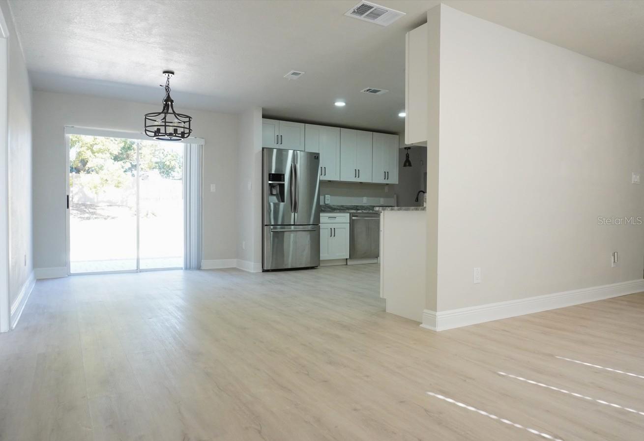 Image 8 of 35 For 7811 Bay Cedar Drive