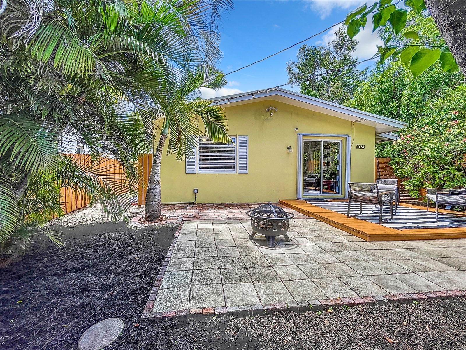 Image 32 of 52 For 1478 34th Court A-b