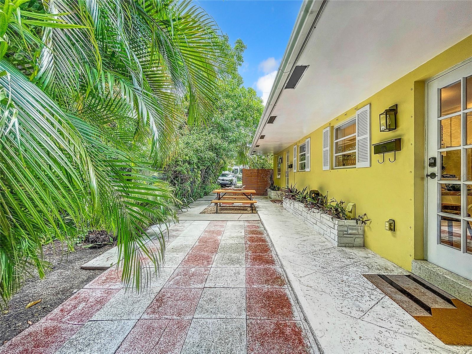 Image 33 of 52 For 1478 34th Court A-b