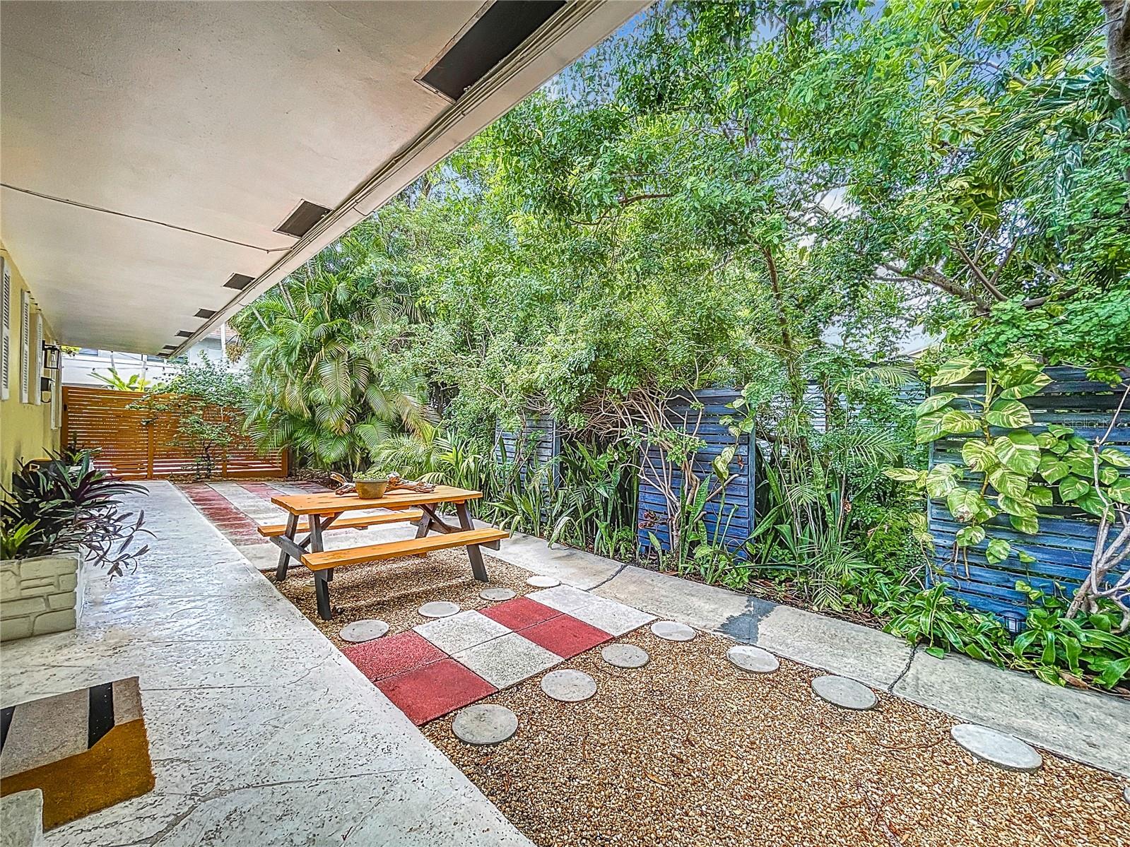 Image 7 of 52 For 1478 34th Court A-b