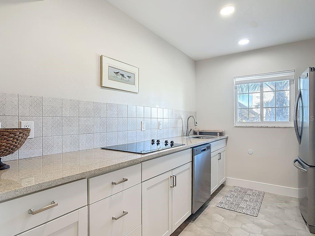 Image 46 of 54 For 6980 Atlantic Avenue