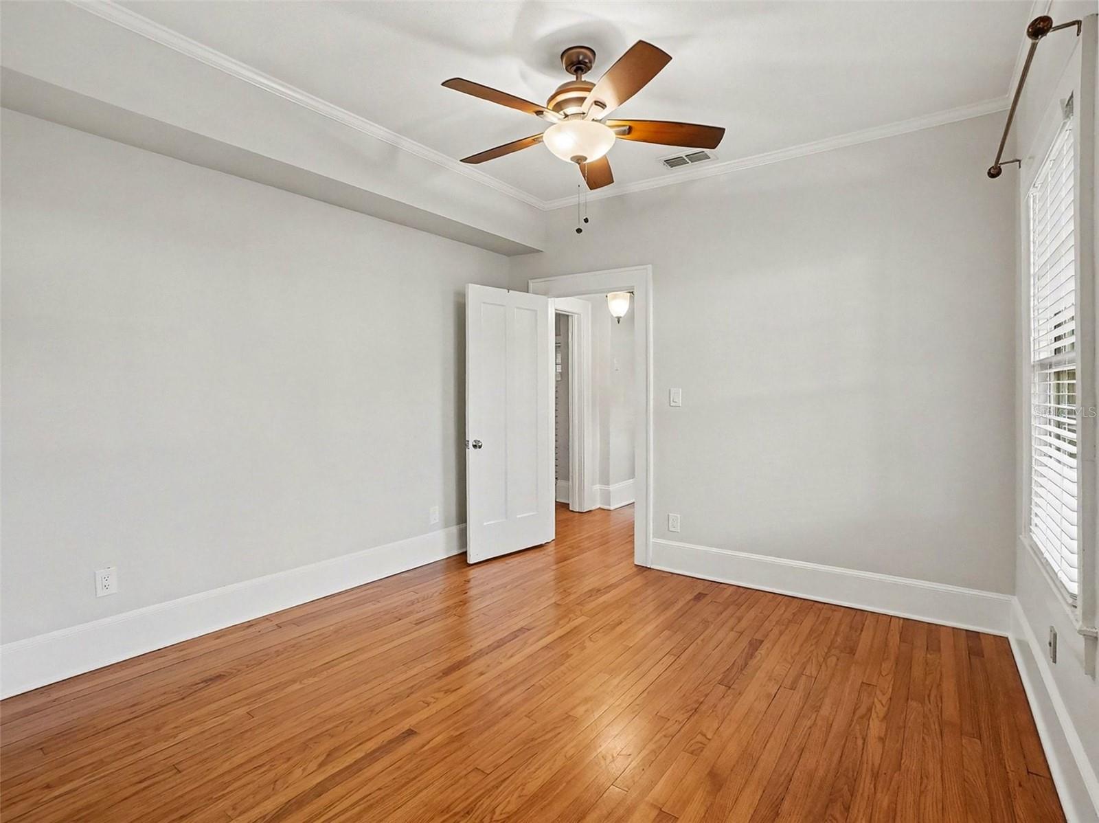 Image 11 of 26 For 1500 Berkshire Avenue