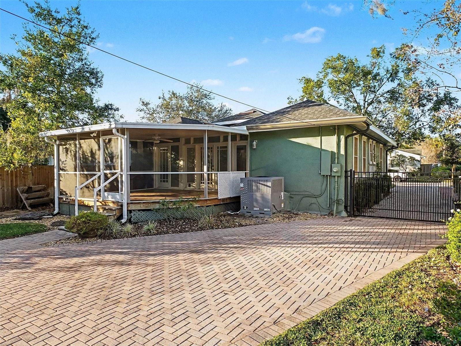 Image 22 of 26 For 1500 Berkshire Avenue