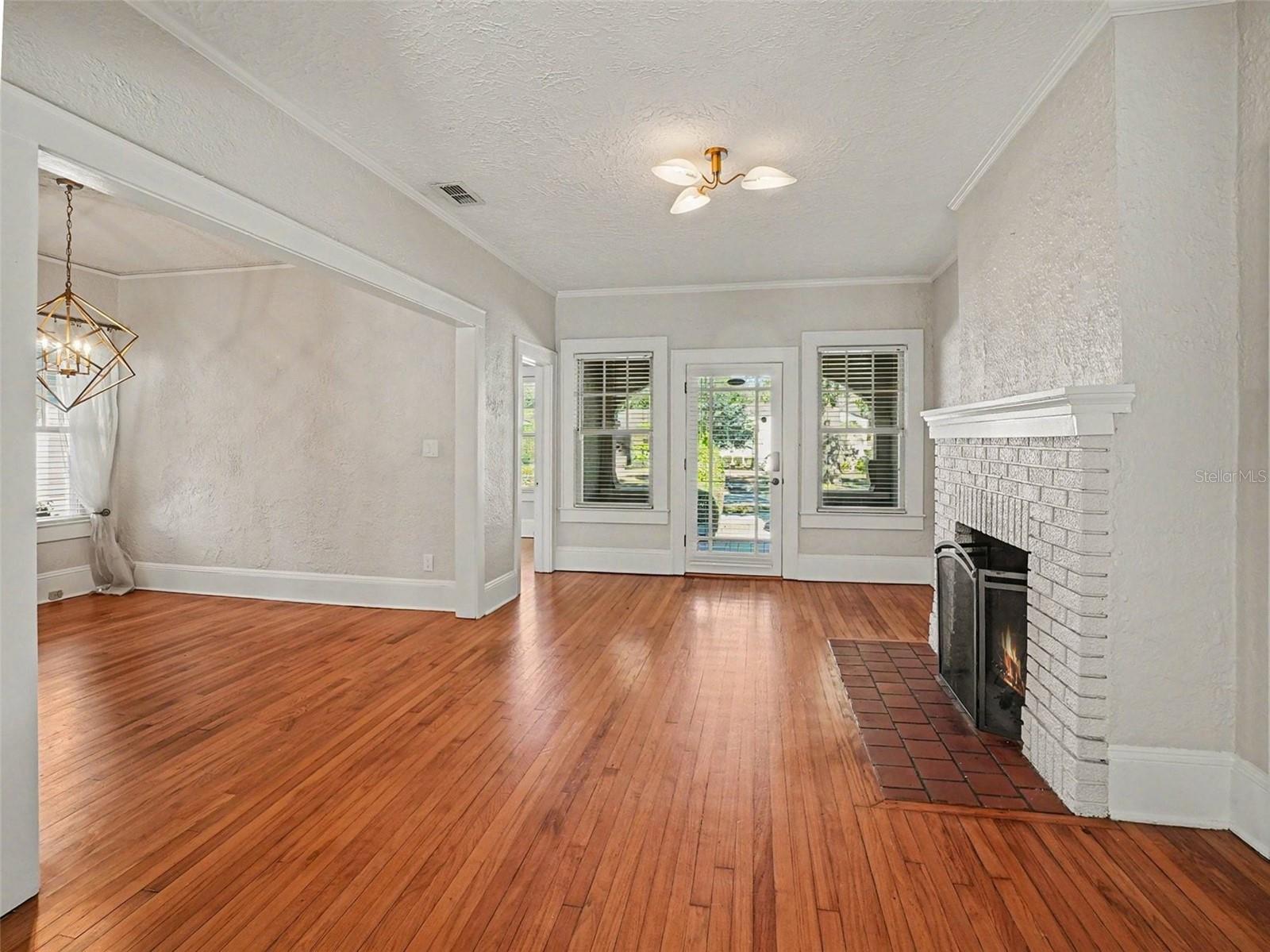 Image 4 of 26 For 1500 Berkshire Avenue