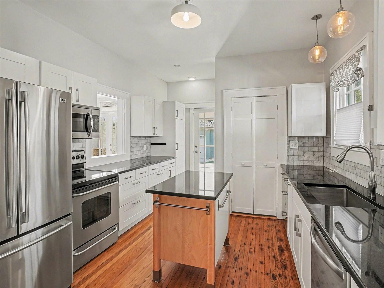 Image 5 of 26 For 1500 Berkshire Avenue