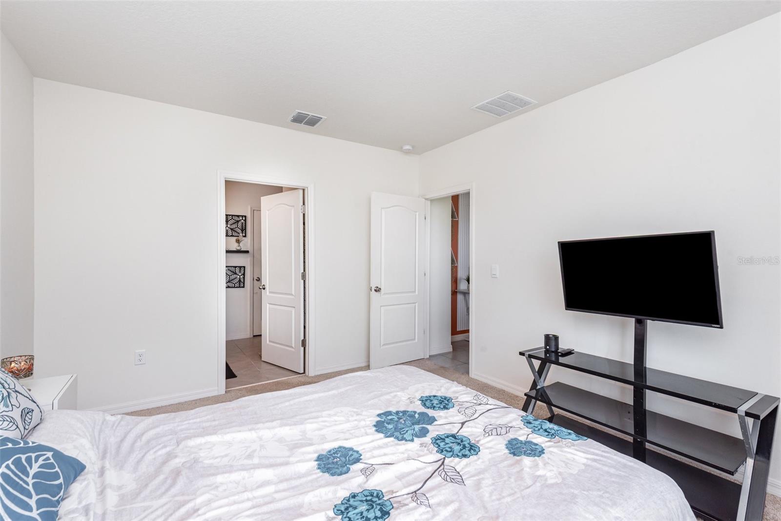 Image 16 of 29 For 1031 August Sky Drive