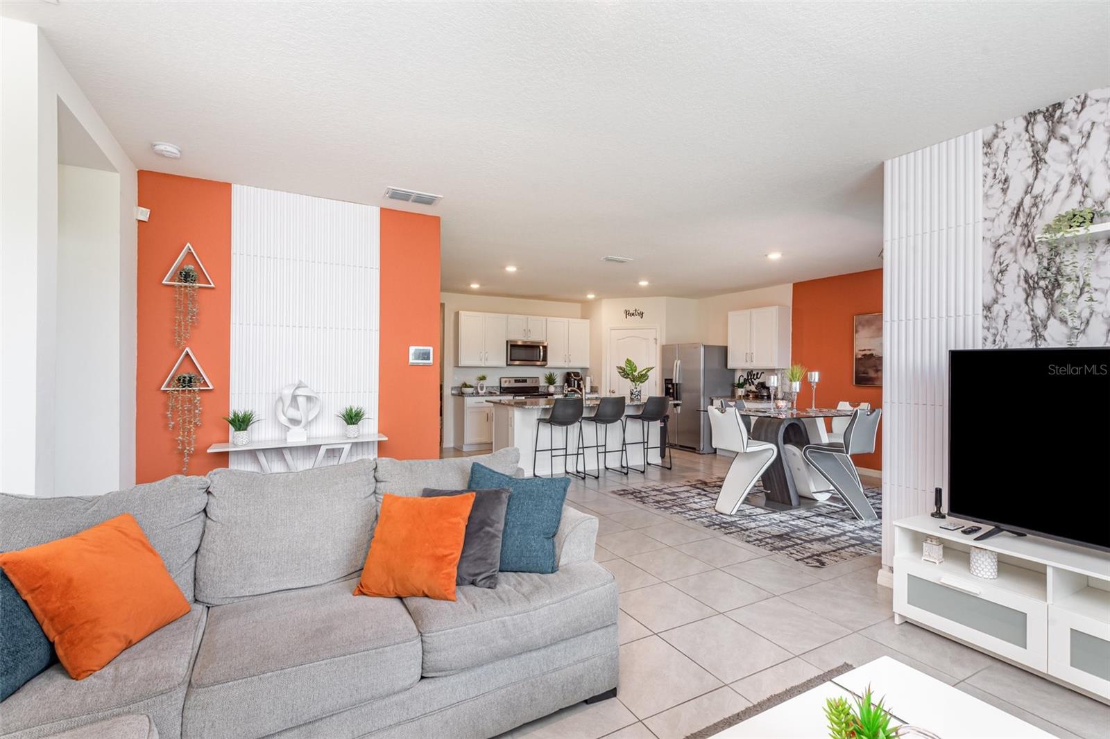 Image 2 of 29 For 1031 August Sky Drive