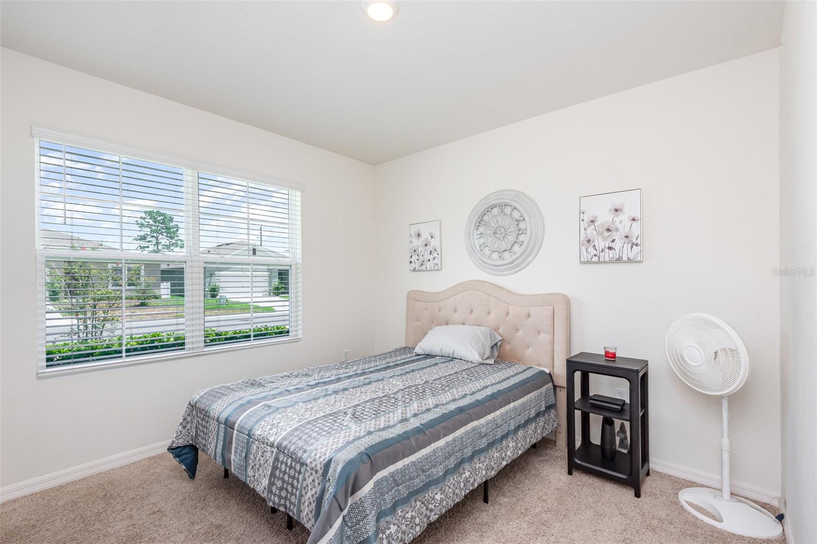 Image 21 of 29 For 1031 August Sky Drive