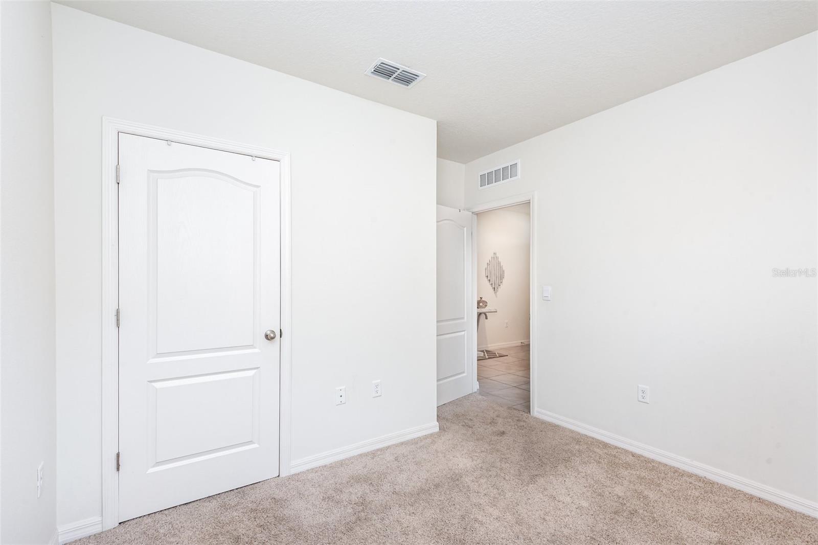 Image 24 of 29 For 1031 August Sky Drive