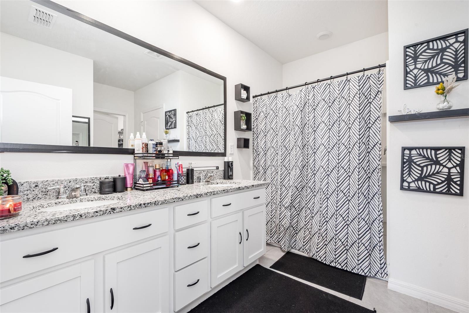 Image 25 of 29 For 1031 August Sky Drive