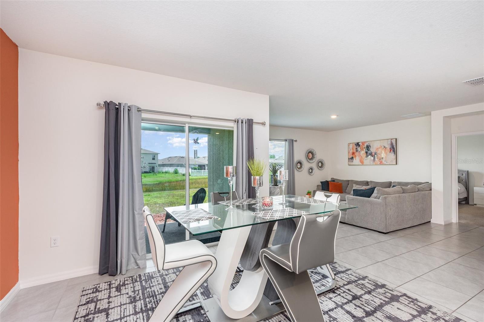 Image 7 of 29 For 1031 August Sky Drive